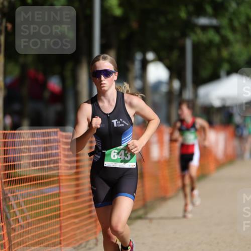 07.09.2025 - 19. Norderstedt Triathlon Michael Strokosch http://msf.ph/oto/8744105 07.09.2025 10:58:14 Laufen 57, 129, 643, 693 meine-sportfotos.de