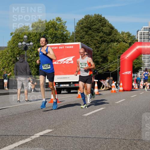 07.09.2025 - BARMER Alsterlauf Yannick Fuchs http://msf.ph/oto/8744107 07.09.2025 09:29:40 Laufen 5924, 3418, 1 meine-sportfotos.de