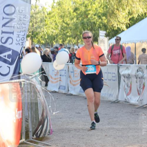 07.09.2025 - 19. Norderstedt Triathlon Luisa Fischer http://msf.ph/oto/8744118 07.09.2025 17:12:04 Ziel  meine-sportfotos.de