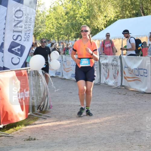 07.09.2025 - 19. Norderstedt Triathlon Luisa Fischer http://msf.ph/oto/8744141 07.09.2025 17:12:06 Ziel 390, 1413 meine-sportfotos.de