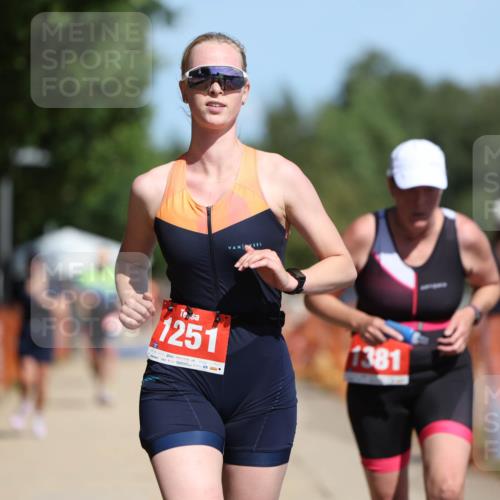 07.09.2025 - 19. Norderstedt Triathlon Michael Strokosch http://msf.ph/oto/8744155 07.09.2025 12:34:07 Laufen 1251, 1368, 1381 meine-sportfotos.de