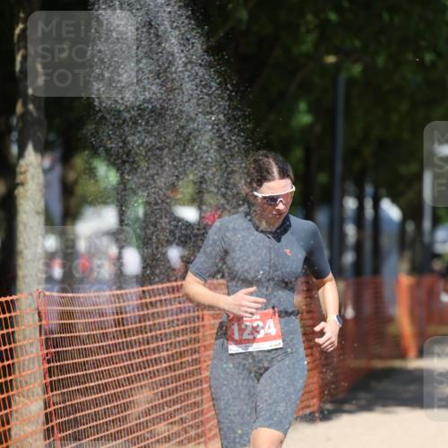 07.09.2025 - 19. Norderstedt Triathlon Michael Strokosch http://msf.ph/oto/8744156 07.09.2025 13:09:41 Laufen 1234, 1396 meine-sportfotos.de
