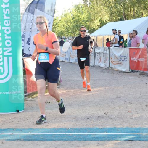 07.09.2025 - 19. Norderstedt Triathlon Luisa Fischer http://msf.ph/oto/8744176 07.09.2025 17:12:08 Ziel 390, 1413 meine-sportfotos.de