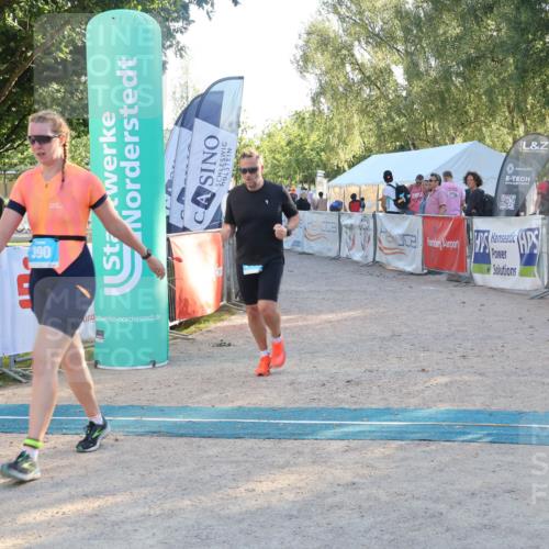 07.09.2025 - 19. Norderstedt Triathlon Luisa Fischer http://msf.ph/oto/8744195 07.09.2025 17:12:10 Ziel 390, 1413 meine-sportfotos.de