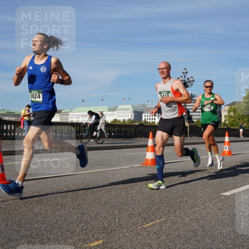 07.09.2025 - BARMER Alsterlauf Yannick Fuchs http://msf.ph/oto/8744212 07.09.2025 09:29:42 Laufen 5924, 3418, 5748 meine-sportfotos.de