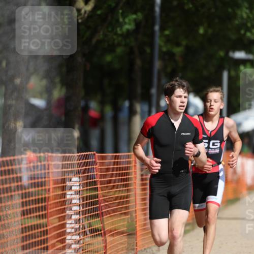 07.09.2025 - 19. Norderstedt Triathlon Michael Strokosch http://msf.ph/oto/8744225 07.09.2025 11:57:20 Laufen 1153, 1162, 1199 meine-sportfotos.de