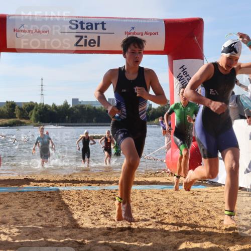 07.09.2025 - 19. Norderstedt Triathlon Luisa Fischer http://msf.ph/oto/8744236 07.09.2025 10:23:10 Schwimmen 58, 64, 93, 96, 119, 125, 133, 669, 682, 685 meine-sportfotos.de
