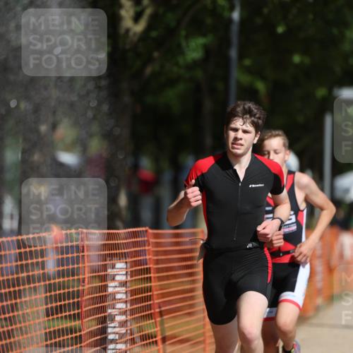07.09.2025 - 19. Norderstedt Triathlon Michael Strokosch http://msf.ph/oto/8744241 07.09.2025 11:57:20 Laufen 1153, 1162, 1199 meine-sportfotos.de