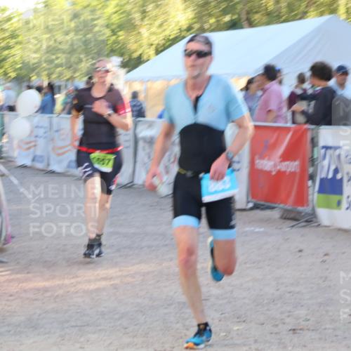 07.09.2025 - 19. Norderstedt Triathlon Luisa Fischer http://msf.ph/oto/8744256 07.09.2025 17:12:41 Ziel 883, 1557 meine-sportfotos.de