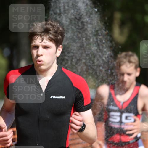 07.09.2025 - 19. Norderstedt Triathlon Michael Strokosch http://msf.ph/oto/8744302 07.09.2025 11:57:22 Laufen 837, 1153, 1162, 1199 meine-sportfotos.de