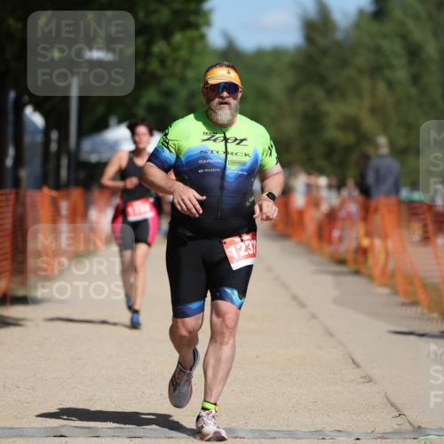 07.09.2025 - 19. Norderstedt Triathlon Michael Strokosch http://msf.ph/oto/8744330 07.09.2025 12:34:15 Laufen 1237, 1333, 1368 meine-sportfotos.de
