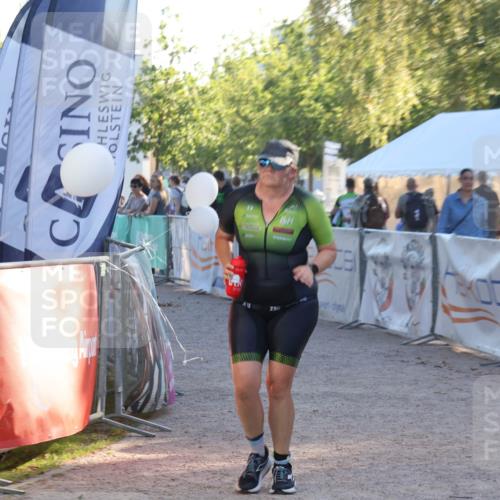07.09.2025 - 19. Norderstedt Triathlon Luisa Fischer http://msf.ph/oto/8744350 07.09.2025 17:12:54 Ziel 454, 933 meine-sportfotos.de
