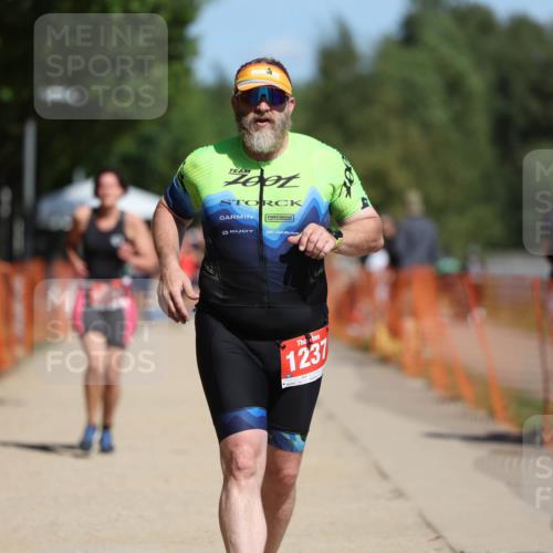 07.09.2025 - 19. Norderstedt Triathlon Michael Strokosch http://msf.ph/oto/8744362 07.09.2025 12:34:16 Laufen 1237, 1333, 1368 meine-sportfotos.de
