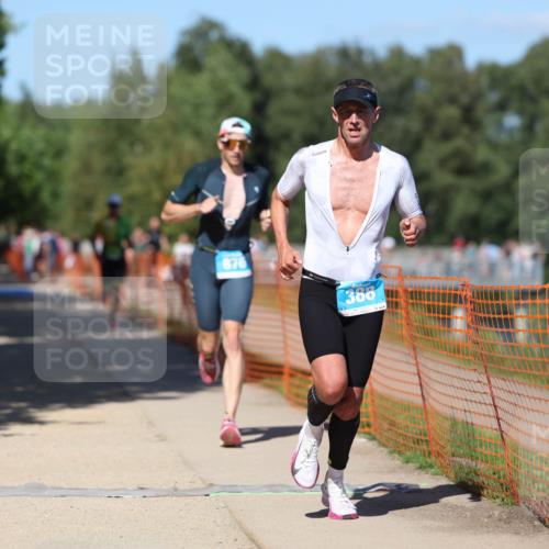 07.09.2025 - 19. Norderstedt Triathlon Michael Strokosch http://msf.ph/oto/8744447 07.09.2025 14:44:44 Laufen 388, 876 meine-sportfotos.de