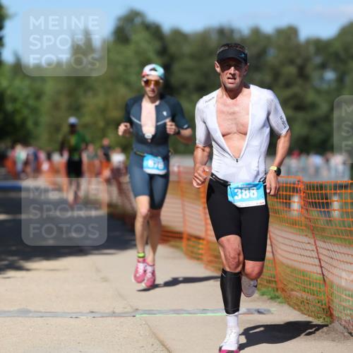 07.09.2025 - 19. Norderstedt Triathlon Michael Strokosch http://msf.ph/oto/8744456 07.09.2025 14:44:44 Laufen 388, 876 meine-sportfotos.de
