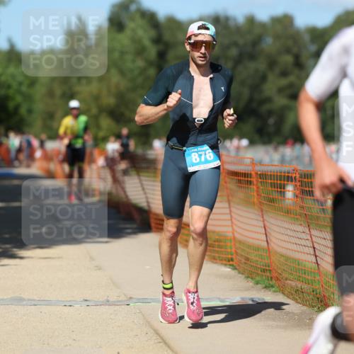 07.09.2025 - 19. Norderstedt Triathlon Michael Strokosch http://msf.ph/oto/8744465 07.09.2025 14:44:45 Laufen 388, 876, 1031 meine-sportfotos.de
