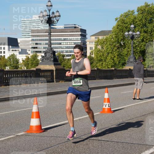 07.09.2025 - BARMER Alsterlauf Yannick Fuchs http://msf.ph/oto/8744468 07.09.2025 09:29:54 Laufen 5066, 1 meine-sportfotos.de