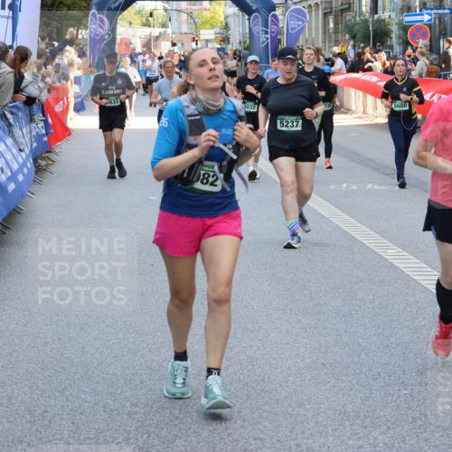 07.09.2025 - BARMER Alsterlauf Strokosch-Dieckow http://msf.ph/oto/8744471 07.09.2025 10:17:46 Ziel 2255, 2286, 2493, 2575, 2821, 3000, 3021, 3052, 3199, 3200, 3724, 3993, 4009, 4293, 4322, 4404, 4802, 4818, 5994, 8119, 8149, 8214, 8326 meine-sportfotos.de
