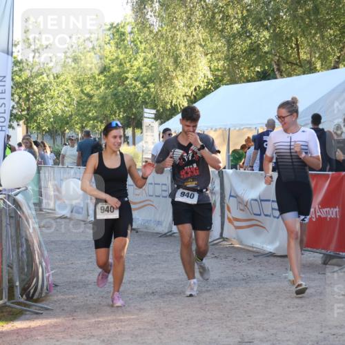 07.09.2025 - 19. Norderstedt Triathlon Luisa Fischer http://msf.ph/oto/8744483 07.09.2025 17:14:18 Ziel 940 meine-sportfotos.de