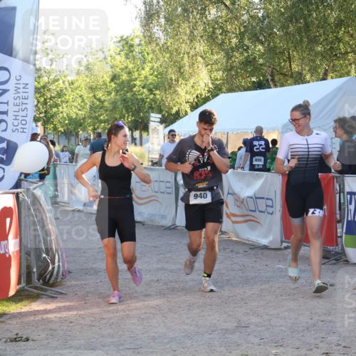 07.09.2025 - 19. Norderstedt Triathlon Luisa Fischer http://msf.ph/oto/8744494 07.09.2025 17:14:19 Ziel 940, 1435 meine-sportfotos.de