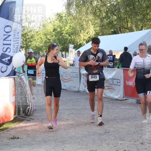 07.09.2025 - 19. Norderstedt Triathlon Luisa Fischer http://msf.ph/oto/8744497 07.09.2025 17:14:19 Ziel 940, 1435 meine-sportfotos.de