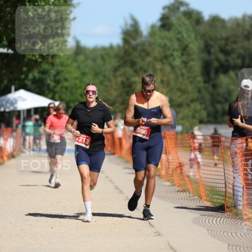 07.09.2025 - 19. Norderstedt Triathlon Michael Strokosch http://msf.ph/oto/8744500 07.09.2025 12:34:27 Laufen 696, 803, 1213, 1233 meine-sportfotos.de