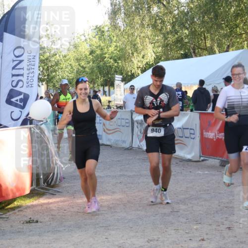 07.09.2025 - 19. Norderstedt Triathlon Luisa Fischer http://msf.ph/oto/8744501 07.09.2025 17:14:20 Ziel 940, 1435 meine-sportfotos.de