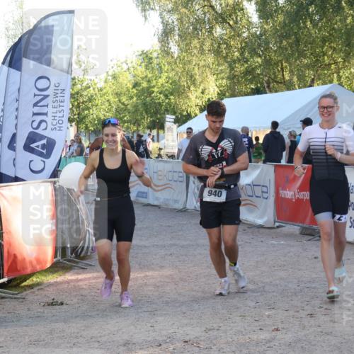 07.09.2025 - 19. Norderstedt Triathlon Luisa Fischer http://msf.ph/oto/8744508 07.09.2025 17:14:20 Ziel 940, 1435 meine-sportfotos.de