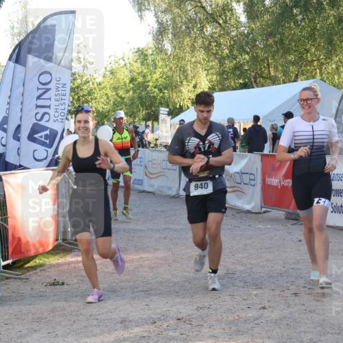 07.09.2025 - 19. Norderstedt Triathlon Luisa Fischer http://msf.ph/oto/8744515 07.09.2025 17:14:20 Ziel 940, 1435 meine-sportfotos.de