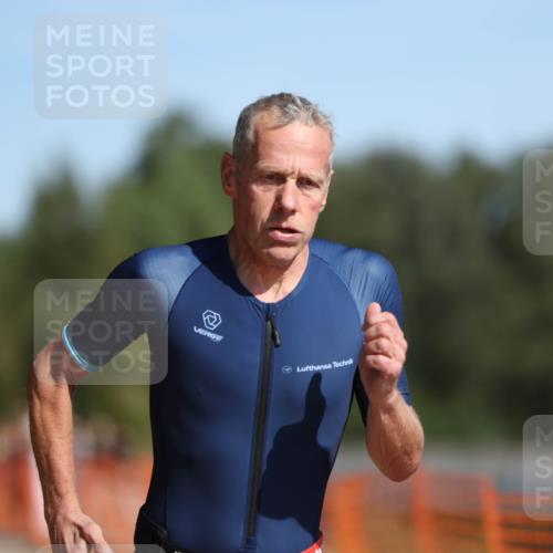 07.09.2025 - 19. Norderstedt Triathlon Michael Strokosch http://msf.ph/oto/8744528 07.09.2025 11:57:31 Laufen 837, 1153 meine-sportfotos.de