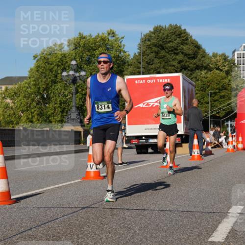 07.09.2025 - BARMER Alsterlauf Yannick Fuchs http://msf.ph/oto/8744533 07.09.2025 09:30:00 Laufen 8314, 5429, 1, 974 meine-sportfotos.de