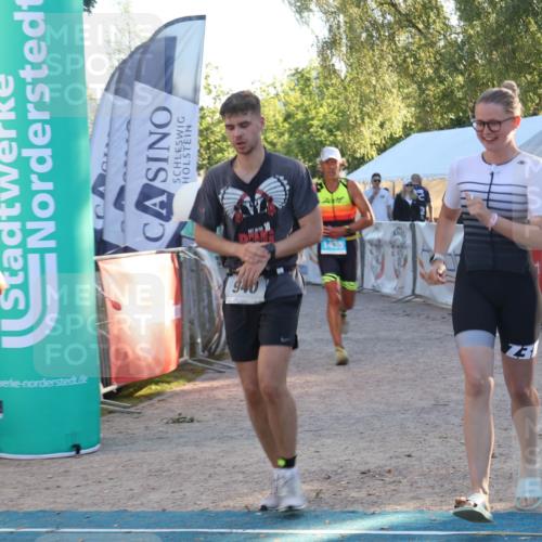 07.09.2025 - 19. Norderstedt Triathlon Luisa Fischer http://msf.ph/oto/8744535 07.09.2025 17:14:21 Ziel 940, 1435 meine-sportfotos.de