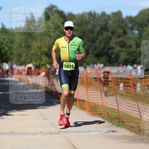 07.09.2025 - 19. Norderstedt Triathlon Michael Strokosch http://msf.ph/oto/8744550 07.09.2025 14:44:52 Laufen 1031 meine-sportfotos.de