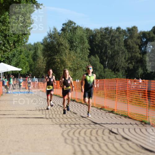 07.09.2025 - 19. Norderstedt Triathlon Michael Strokosch http://msf.ph/oto/8744567 07.09.2025 09:42:33 Laufen 557, 594, 595, 600 meine-sportfotos.de