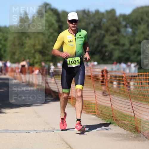 07.09.2025 - 19. Norderstedt Triathlon Michael Strokosch http://msf.ph/oto/8744570 07.09.2025 14:44:52 Laufen 1031 meine-sportfotos.de