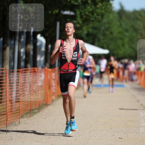 07.09.2025 - 19. Norderstedt Triathlon Michael Strokosch http://msf.ph/oto/8744574 07.09.2025 11:57:46 Laufen 300, 1179, 1186 meine-sportfotos.de