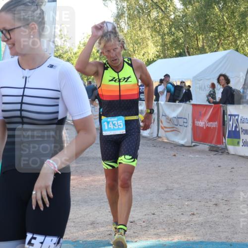 07.09.2025 - 19. Norderstedt Triathlon Luisa Fischer http://msf.ph/oto/8744578 07.09.2025 17:14:24 Ziel 940, 1435, 1472 meine-sportfotos.de