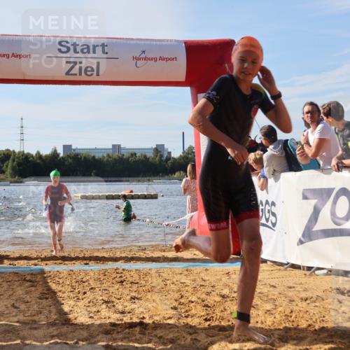 07.09.2025 - 19. Norderstedt Triathlon Luisa Fischer http://msf.ph/oto/8744603 07.09.2025 10:23:18 Schwimmen 64, 74, 96, 119, 125, 133, 668, 669, 682, 685 meine-sportfotos.de