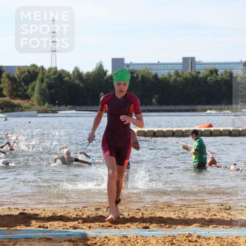 07.09.2025 - 19. Norderstedt Triathlon Luisa Fischer http://msf.ph/oto/8744608 07.09.2025 10:23:19 Schwimmen 64, 74, 96, 119, 125, 133, 668, 669, 682, 685 meine-sportfotos.de