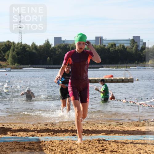 07.09.2025 - 19. Norderstedt Triathlon Luisa Fischer http://msf.ph/oto/8744622 07.09.2025 10:23:19 Schwimmen 64, 74, 96, 119, 125, 133, 668, 669, 682, 685 meine-sportfotos.de
