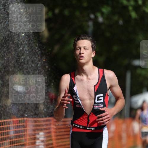 07.09.2025 - 19. Norderstedt Triathlon Michael Strokosch http://msf.ph/oto/8744634 07.09.2025 11:57:48 Laufen 300, 1179, 1186 meine-sportfotos.de