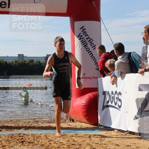 07.09.2025 - 19. Norderstedt Triathlon Luisa Fischer http://msf.ph/oto/8744648 07.09.2025 10:23:22 Schwimmen 74, 96, 119, 125, 133, 668, 682, 685 meine-sportfotos.de