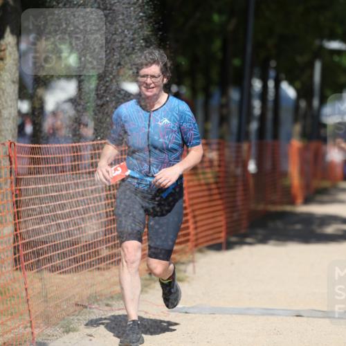 07.09.2025 - 19. Norderstedt Triathlon Michael Strokosch http://msf.ph/oto/8744652 07.09.2025 13:10:13 Laufen 243, 309, 345, 766 meine-sportfotos.de