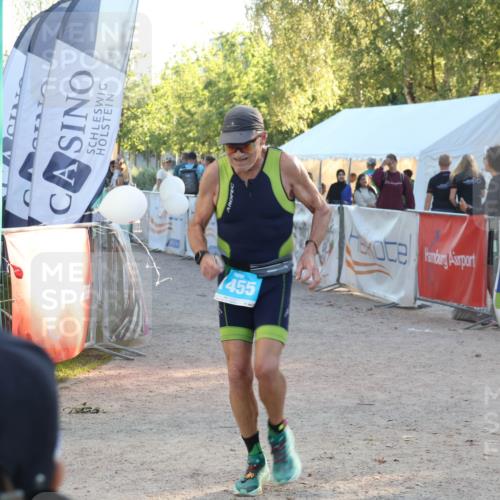 07.09.2025 - 19. Norderstedt Triathlon Luisa Fischer http://msf.ph/oto/8744657 07.09.2025 17:14:45 Ziel 1455 meine-sportfotos.de