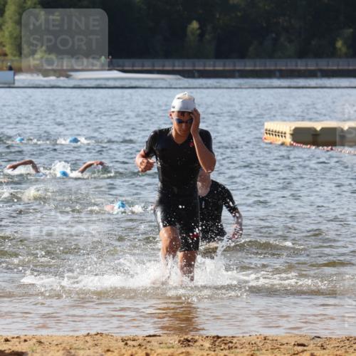 07.09.2025 - 19. Norderstedt Triathlon Luisa Fischer http://msf.ph/oto/8744666 07.09.2025 10:23:25 Schwimmen 74, 96, 125, 133, 651, 668, 682, 685, 689 meine-sportfotos.de