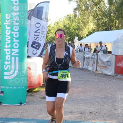 07.09.2025 - 19. Norderstedt Triathlon Luisa Fischer http://msf.ph/oto/8744671 07.09.2025 17:15:08 Ziel 461 meine-sportfotos.de