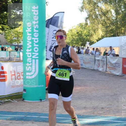 07.09.2025 - 19. Norderstedt Triathlon Luisa Fischer http://msf.ph/oto/8744678 07.09.2025 17:15:08 Ziel 461 meine-sportfotos.de