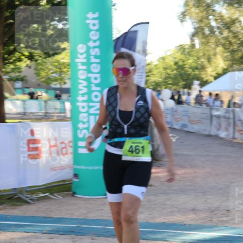 07.09.2025 - 19. Norderstedt Triathlon Luisa Fischer http://msf.ph/oto/8744687 07.09.2025 17:15:09 Ziel 461 meine-sportfotos.de