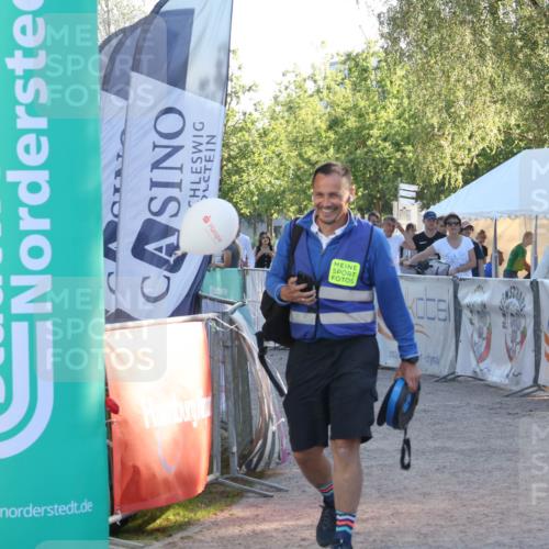 07.09.2025 - 19. Norderstedt Triathlon Luisa Fischer http://msf.ph/oto/8744732 07.09.2025 17:15:20 Ziel  meine-sportfotos.de