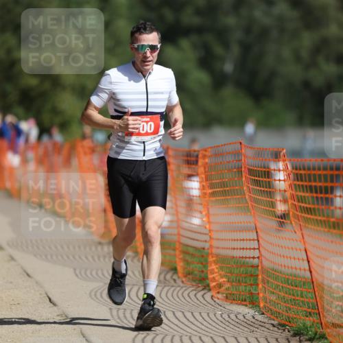 07.09.2025 - 19. Norderstedt Triathlon Michael Strokosch http://msf.ph/oto/8744734 07.09.2025 11:57:51 Laufen 300, 1179, 1186, 1211 meine-sportfotos.de